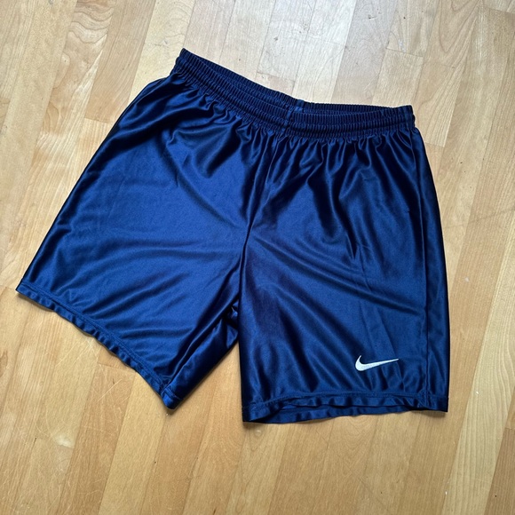 Vintage Nike Short DarkBlue Small Logo 90s Y2K Made in Usa - Picture 2 of 5